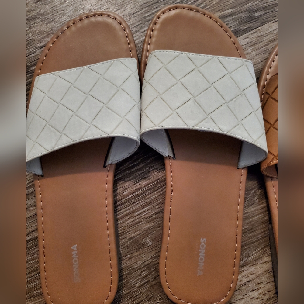 Sonoma White and Tan Slide Sandals with Quilted Design - Picture 2 of 6